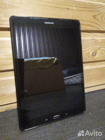 Планшет Samsung Galaxy Tab A 9.7 SM-T550 16Gb WiFi