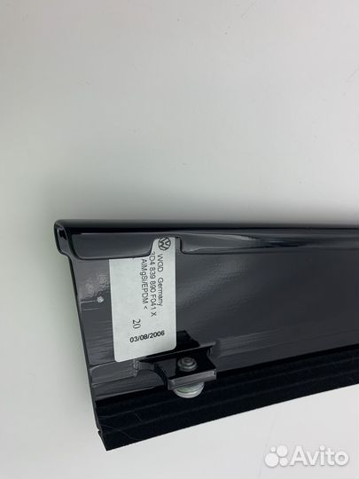 Молдинг правый VW phaeton 2002-2016 short 3D483989