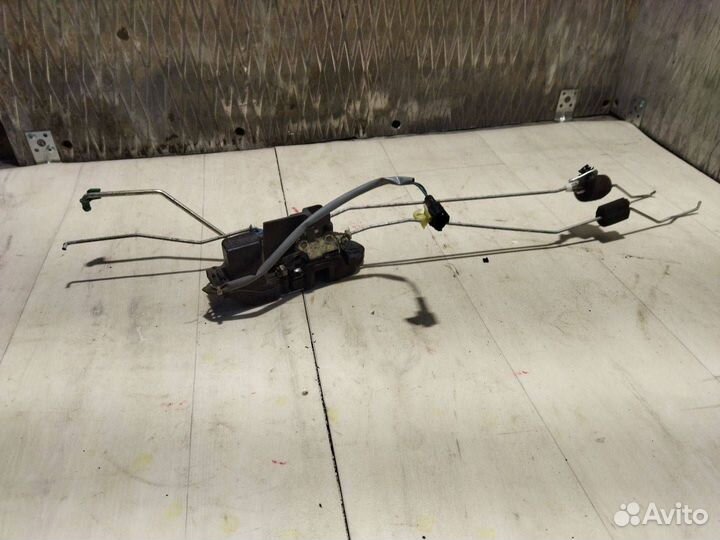 Замок двери передней правой Hyundai-Kia Spectra