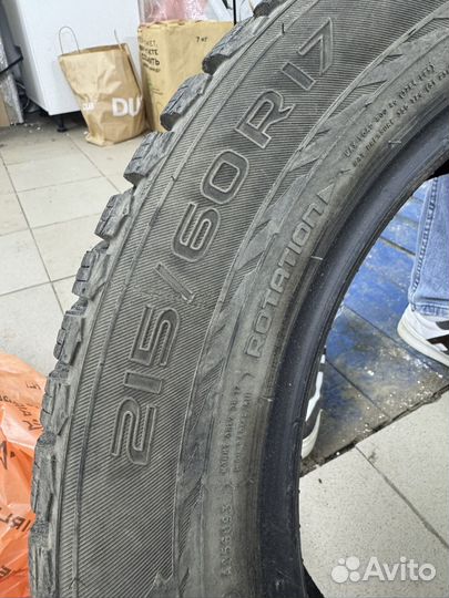 Nokian Tyres Hakkapeliitta 9 SUV 215/60 R17 100T