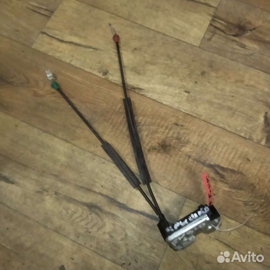 Замок багажника Ford Fusion