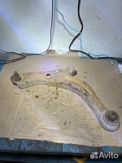 Рычаг передний левый mazda tribute 1