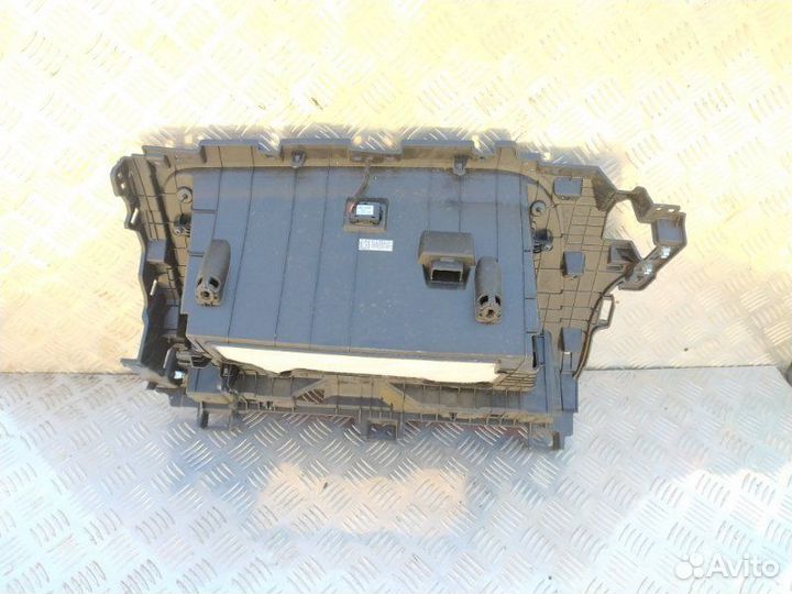 Бардачок передний Genesis Gv70 2021