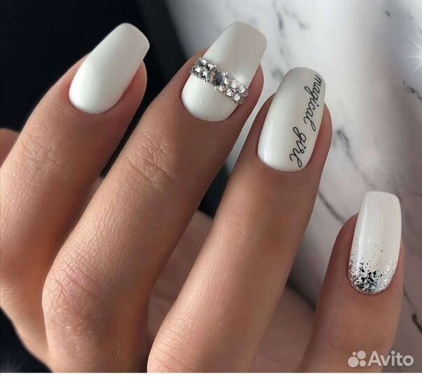 Маникюр с покрытием гель-лаком