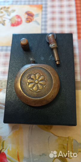 Бензиновая зажигалка