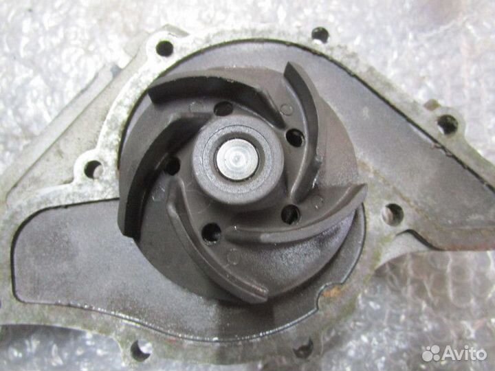 Насос водяной (помпа) Audi A8 4E 2003-2010,A6 C5 1