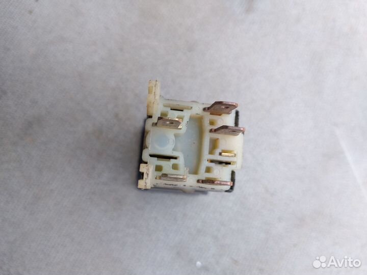 Кнопка обогрева заднего стекла для Peugeot 405