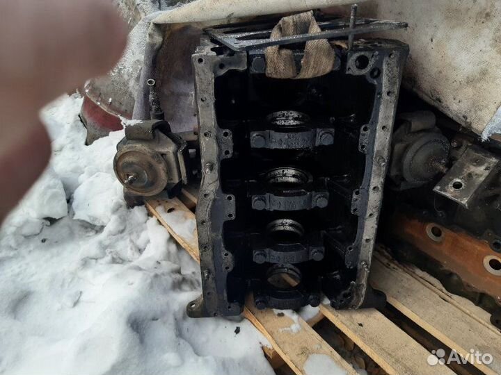 Блок цилиндров Mazda Titan WGM4T TM 1996