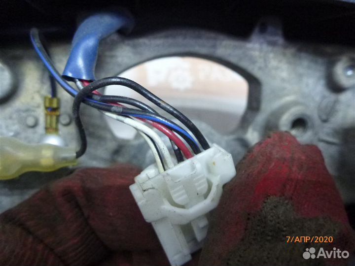 Руль Mazda Mazda3 BK Z6 2008