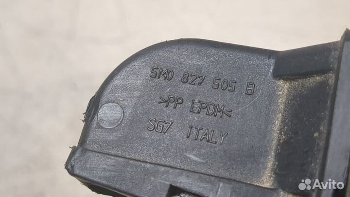 Замок багажника Volkswagen Golf 5, 2007