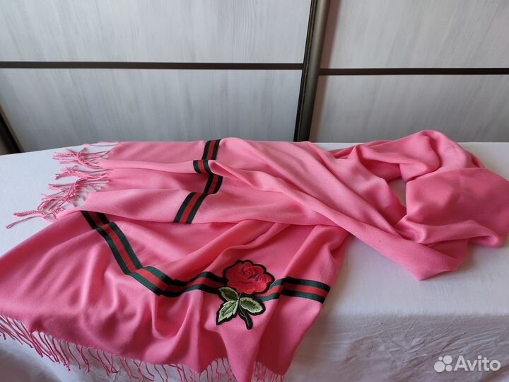 Однотонный палантин aker