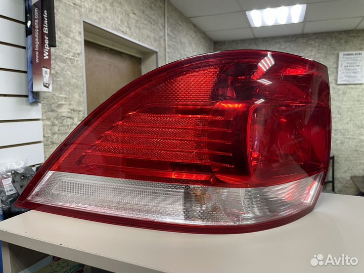 Фонарь левый Фольксваген Гольф 5 Универсал