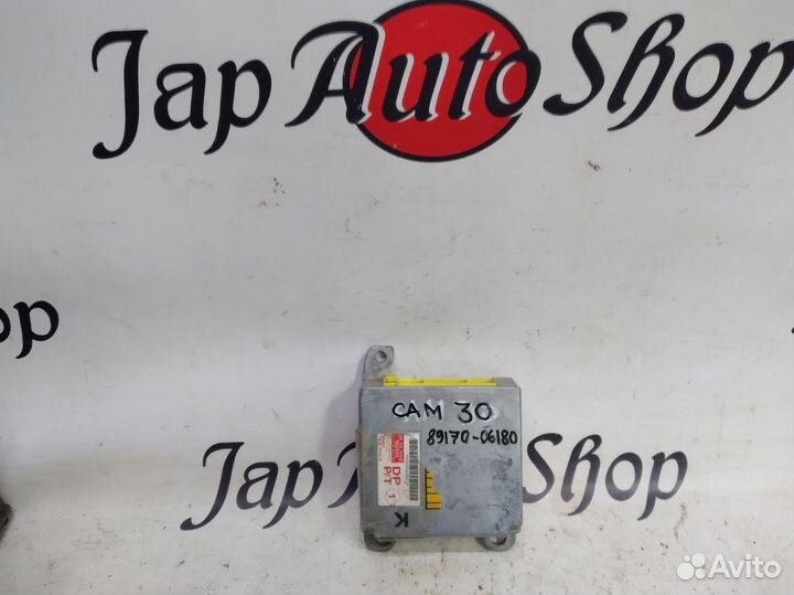 Блок управления подушками SRS Toyota Camry 30