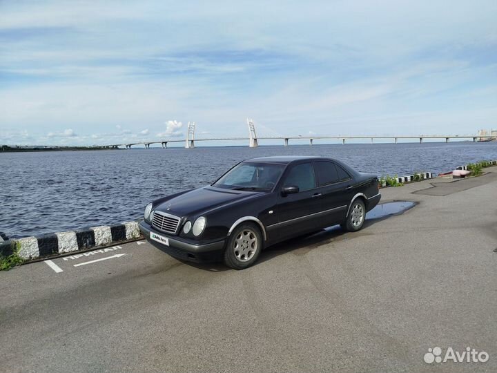 Mercedes-Benz E-класс 2.0 МТ, 1998, 562 000 км