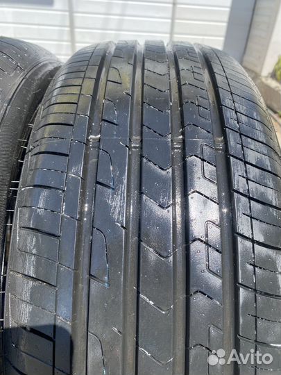 Zmax Zealion 215/55 R17 95W