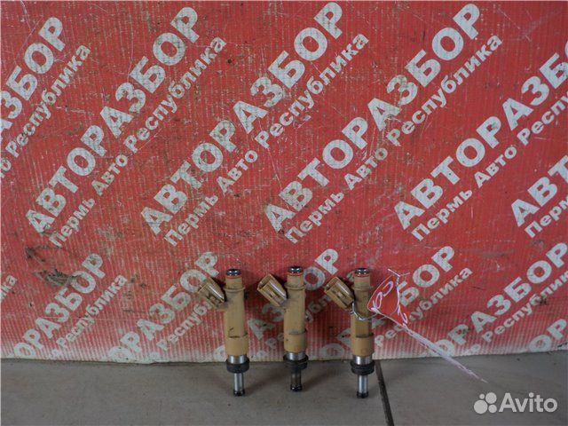 Топливные форсунки Toyota Corolla ADE150 1ZR 2012