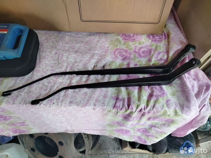 Поводок стеклоочистителя toyota corolla spacio