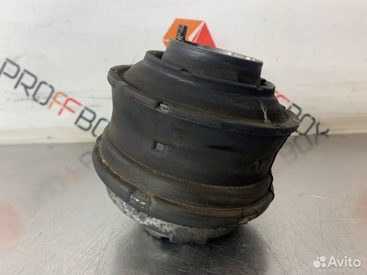 Подушка крепления двигателя Mercedes Clc-Class