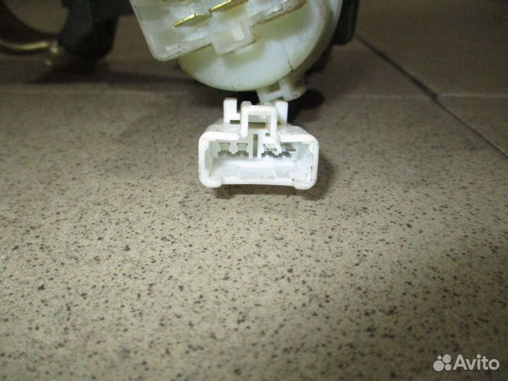 Замок зажигания Kia Cerato 1 (LD)