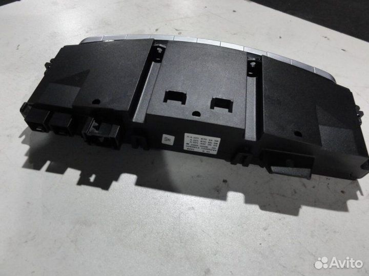 Блок управления климатической установкой