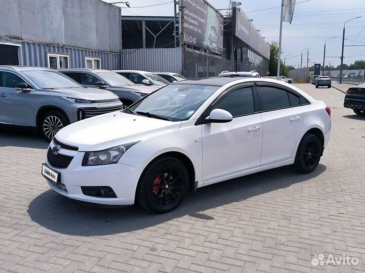 Chevrolet Cruze 1.8 AT, 2011, 255 000 км