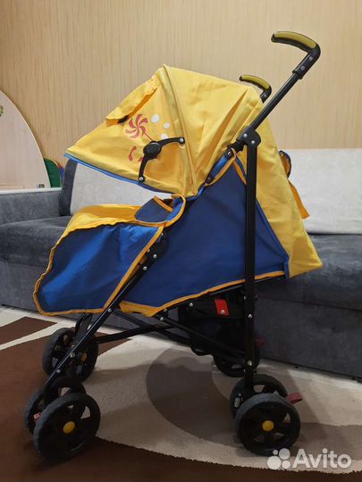 Прогулочная коляска трость