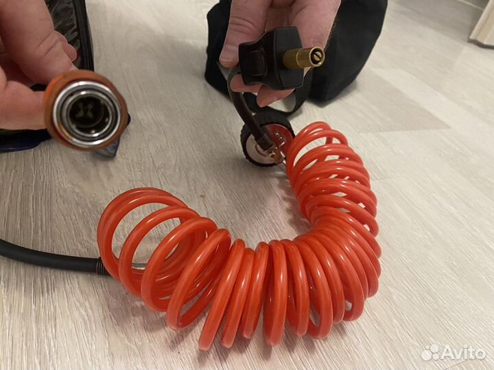 Компрессор для подкачки шин