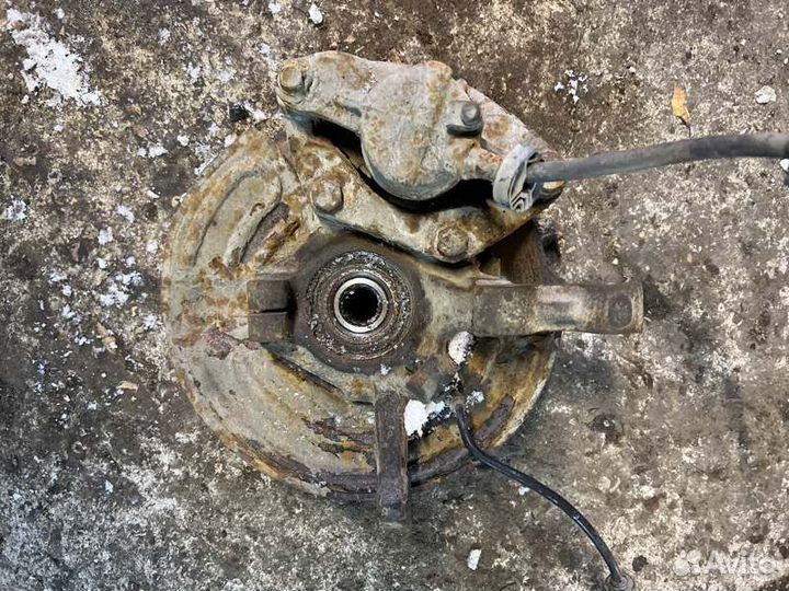 Кулак поворотный передний правый Renault Kangoo