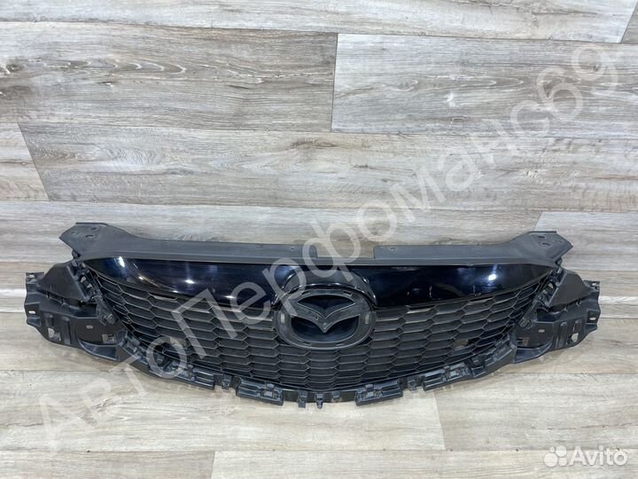 Решетка радиатора Mazda CX-5 KE 2011-2014
