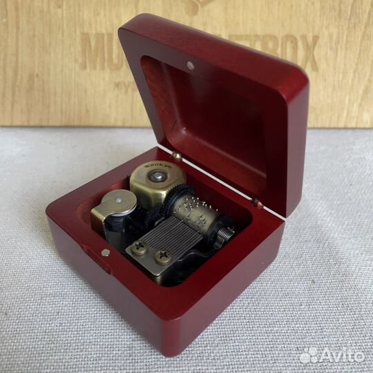 Музыкальная шкатулка 