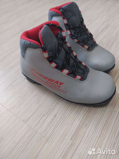 Лыжные ботинки 35 размер