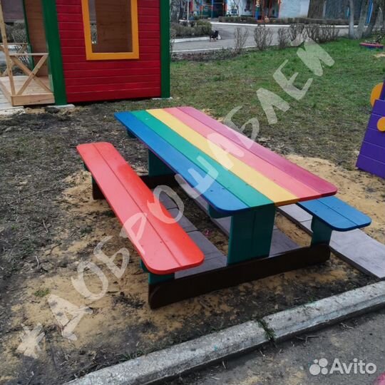 Детские деревянные столики на площадку