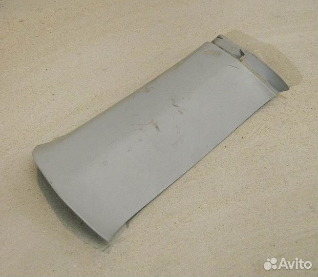 Обшивка стойки задней правой Ford Escape 1