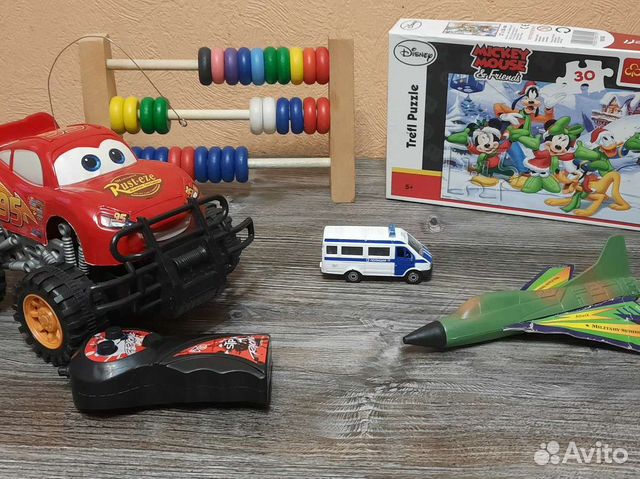 Пазл Disney, деревянные счеты и др игрушки