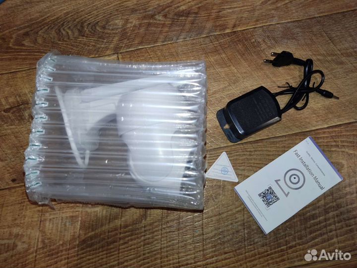 Уличная и внутренняя поворотная IP Wi-Fi камера