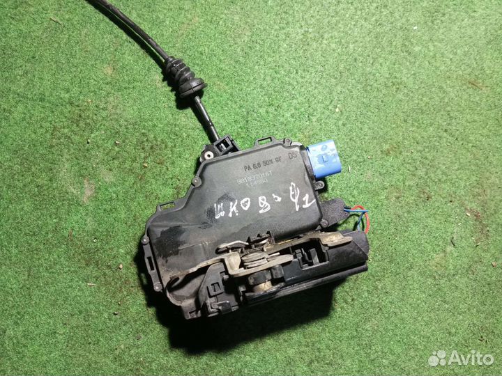 Замок Двери Шкода Фабия 1