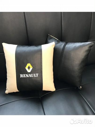 Подушка для авто декоративная мини Renault