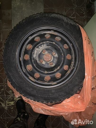 Nokian Tyres Hakkapeliitta 7 185/65 R15