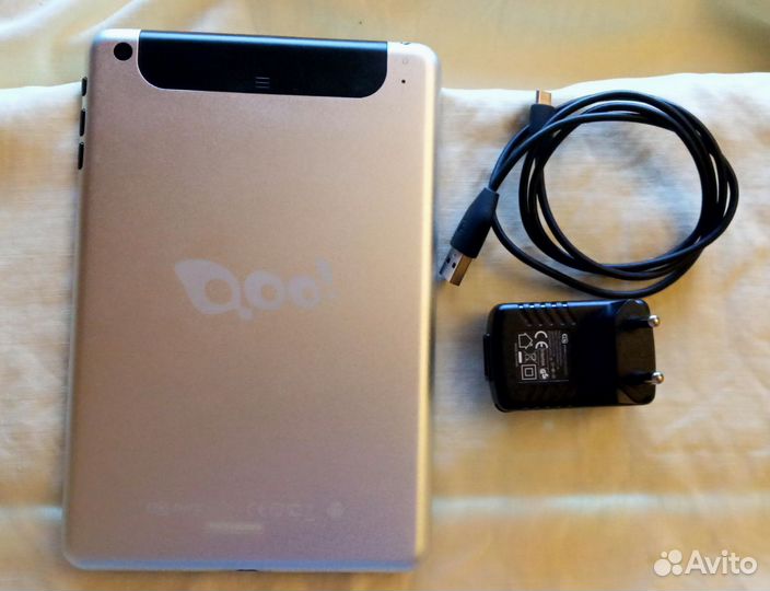 7,9-дюймовый планшет 3Q Surf MT7801C