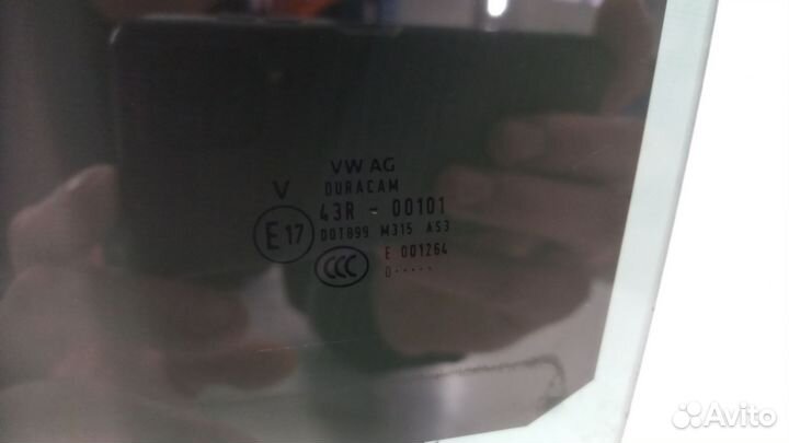 Стекло двери заднее левое Skoda Karoq