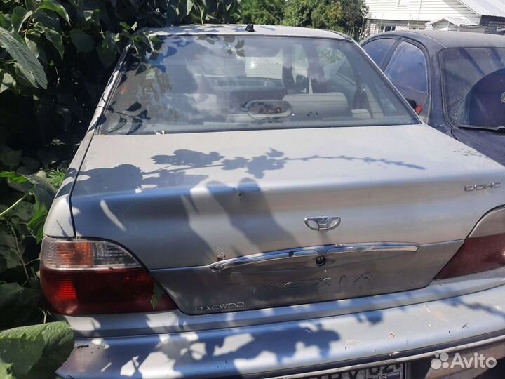 Daewoo Nexia крышка багажника