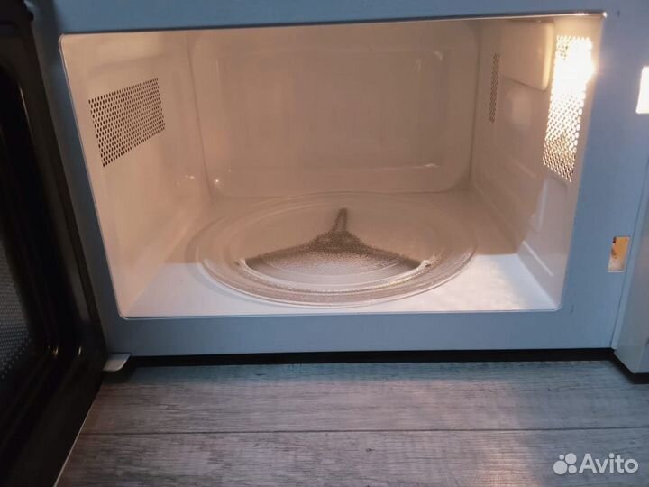 Микроволновая печь LG