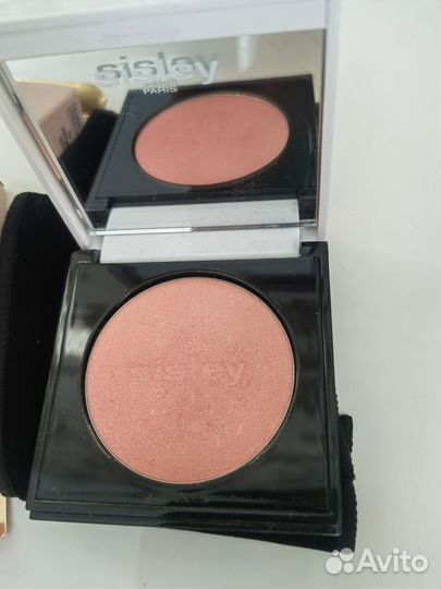Продаются румяна sisley