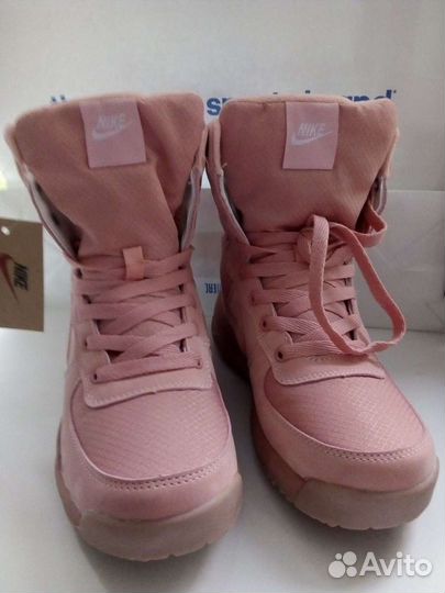 Кроссовки Nike