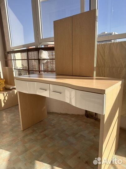 Зеркало трильяж, трюмо