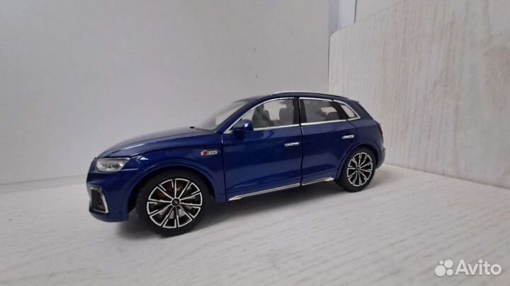 Коллекционая модель audi Q5