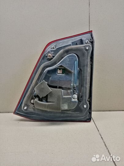 Фонарь задний внутренний левый Land Cruiser (200)