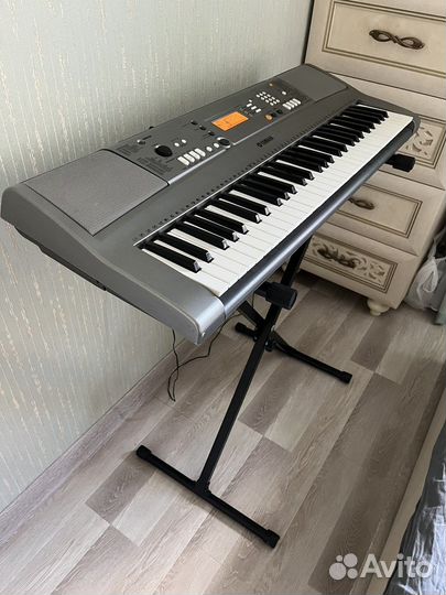 Синтезатор yamaha PSR R300