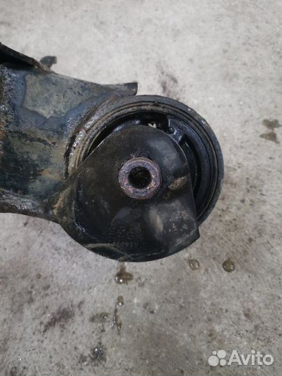 Подушка двигателя левая Hyundai Sonata седан тагаз