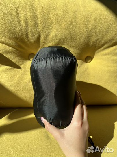 Подушка для путешествий